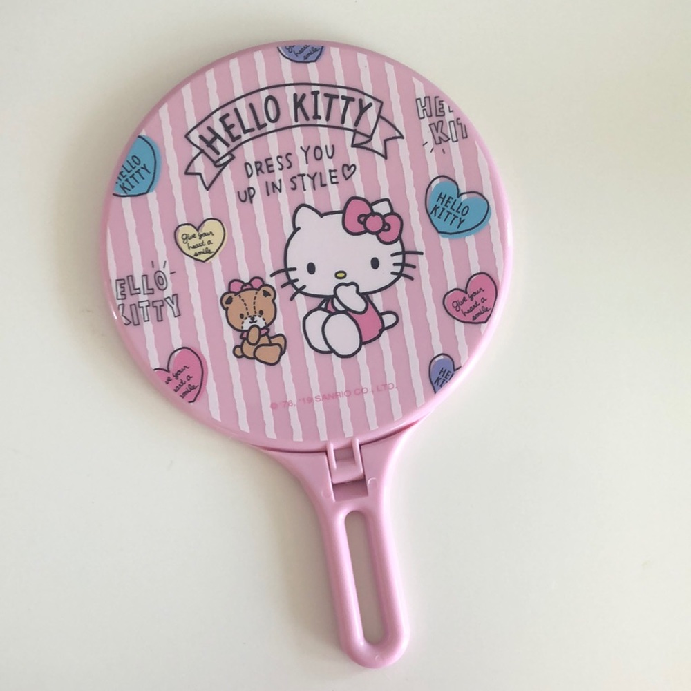 HELLO KITTY TABLE MIRROR 💗♥️